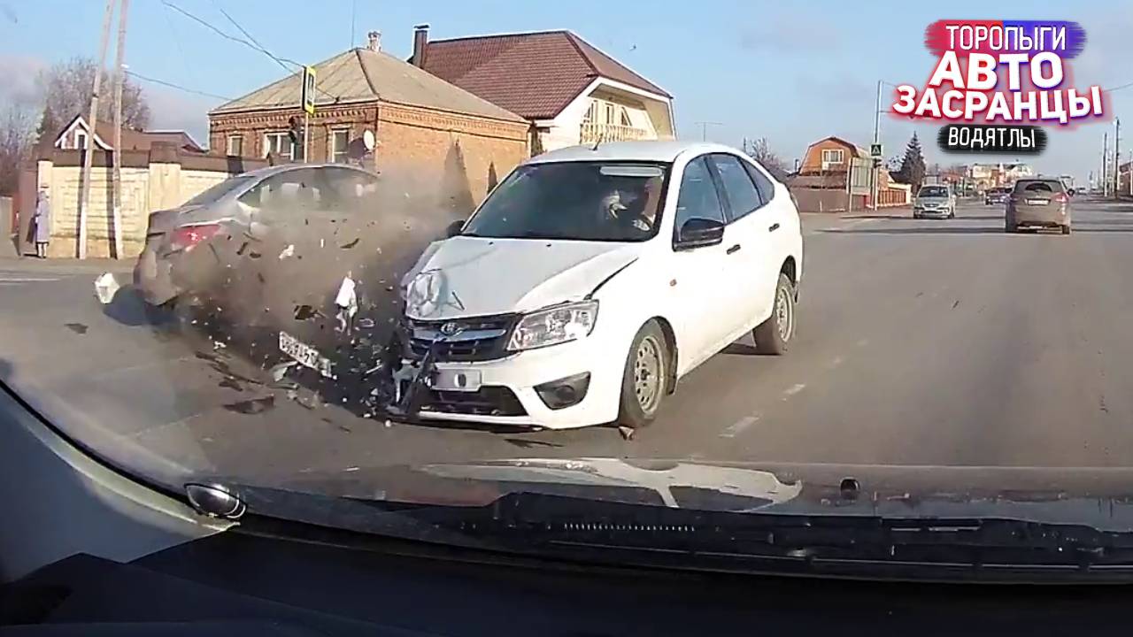 Глянь, сейчас будет авария! Торопыги и Водятлы на Дороге Декабрь ДТП смотреть онлайн