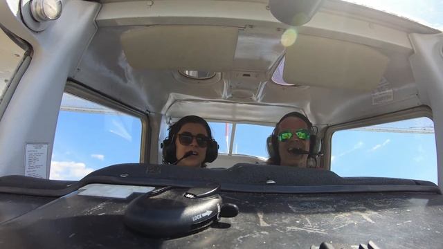 Michaela`s Höllenflug mit Charly. смотреть онлайн