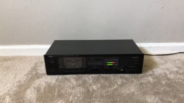 Yamaha K-220 Stereo Single Cassette Deck Tape Player