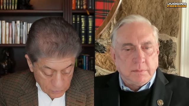 Weakening Russia still a Good Idea? Col Doug Macgregor смотреть онлайн