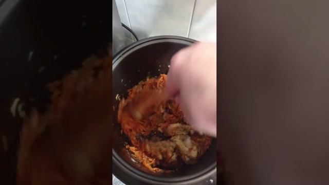 На ужин у нас очень вкусный плов!) Всем приятного аппетита!! смотреть онлайн