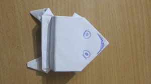 Как сделать прыгающую лягушку из бумаги ?