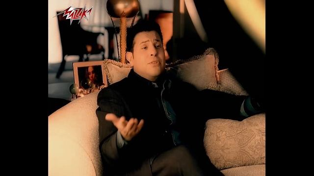 Hany Shaker - Lesa Btesaaly | Official Music Video - HD Version | هانى شاكر - لسه بتسألى смотреть онлайн