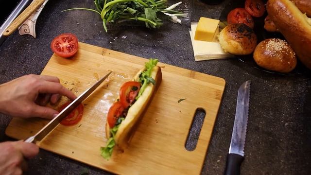 Гамбургер и хот-дог с нуля (часть третья - сборка ХОТ-ДОГА) смотреть онлайн