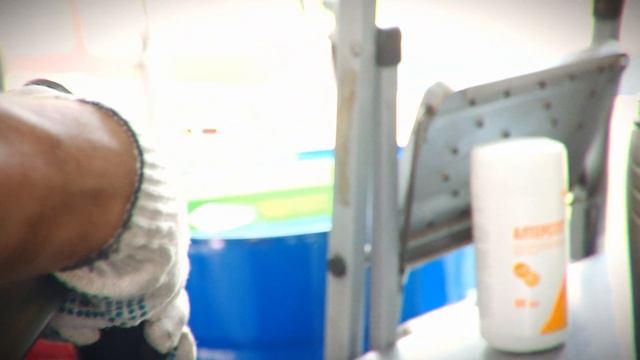 Замена моторного масла в Hummer H3 1 поколение #маслофф #маслоффрядом #автосервис #заменамасла