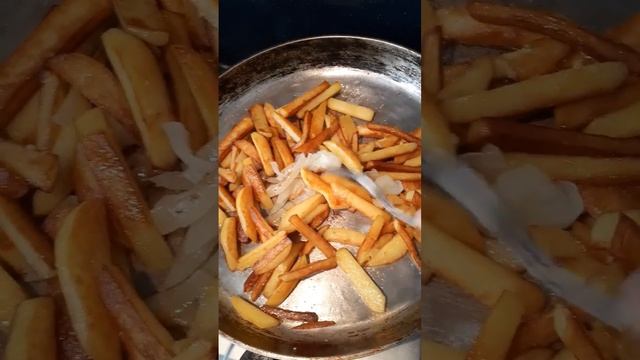жарим картошку в простой сковородке смотреть онлайн