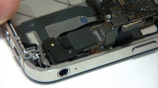 Видео 4. Замена материнской платы iPhone 4S