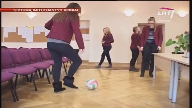 Kaip jaučiasi nuo alkoholio apsvaigęs žmogus moksleiviams patirti padeda specialūs akiniai смотреть онлайн