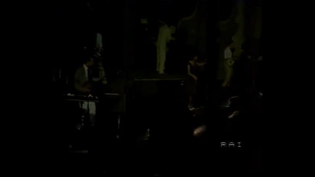 Matia Bazar con Antonella Ruggiero - Il video sono io - live HD - Tango Tour - 28 marzo 1983 смотреть онлайн