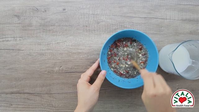 Vitalia healthy food - Чиа пудинг со мусли и бадемово млеко (lactose free, vege) смотреть онлайн
