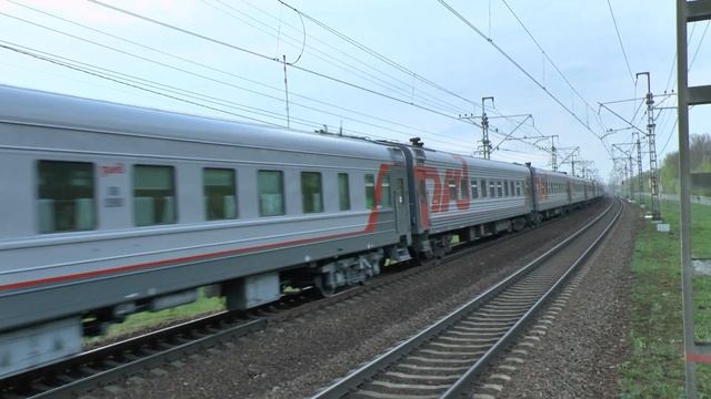 Электровоз ЭП2к-367 с поездом №28 Москва-Санкт-Петербург смотреть онлайн