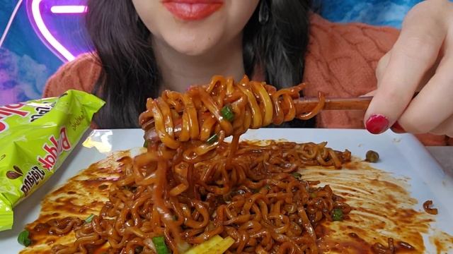 ASMR Samyang JJAJANG Buldak Spicy Black Bean Roasted Chicken Ramen Mukbang смотреть онлайн