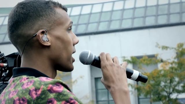 Stromae papaoutai смотреть онлайн