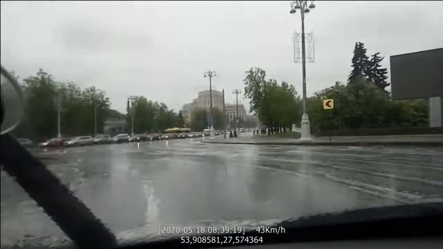 Типичная Площадь Победы смотреть онлайн