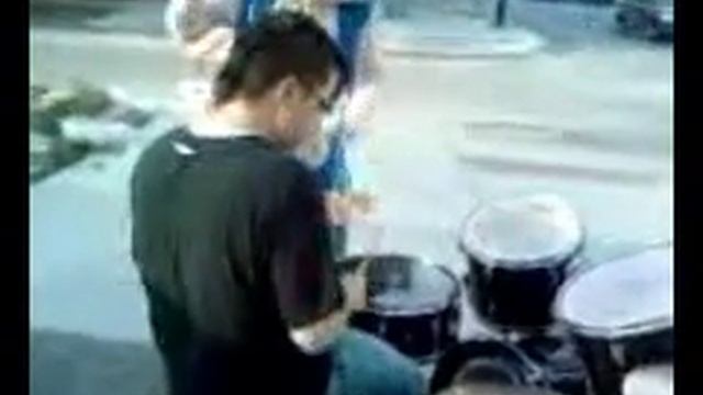 Freestyle Drumming to Lady Gaga смотреть онлайн