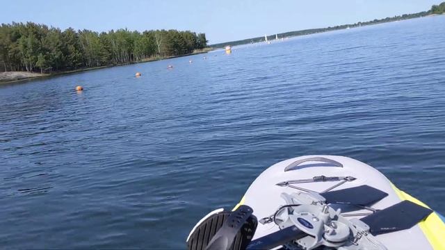 Hobie Itrek 11 with Rhino Cobold VX 24 outboard motor смотреть онлайн