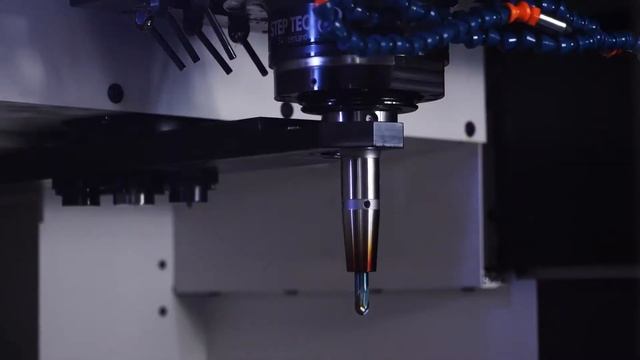 GF MS Mikron MILL E 500 U смотреть онлайн