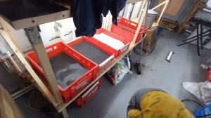 Самое простое вибросито для просеивания червей и грунта. Своими руками и без гемороя. Проще некуда