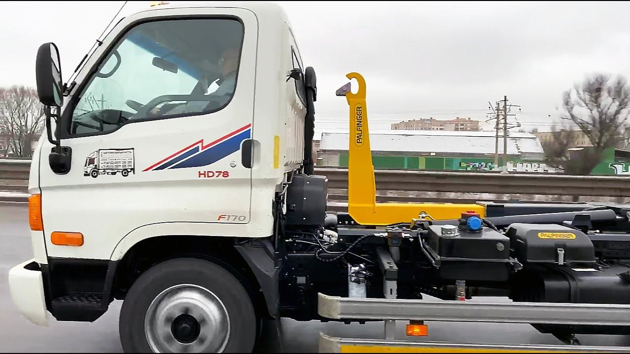 Hyundai HD78 . Крюковой погрузчик Palfinger.