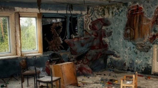 Почему заброшенный пионерлагерь с неординарной архитектурой вызывает дрожь смотреть онлайн