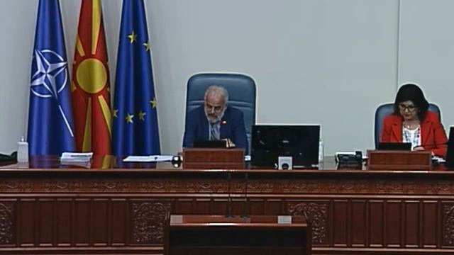 Собранието ги усвои предлог заклучоците од СДСМ и ДУИ за францускиот предлог смотреть онлайн