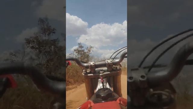 CRF 450r empinando de 5 marcha смотреть онлайн
