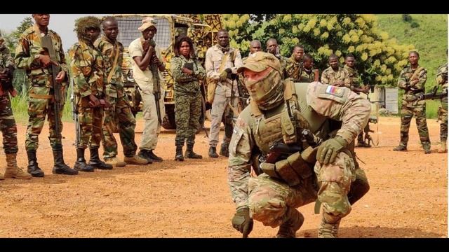 Каспер & SKWLKR - Туристы смотреть онлайн