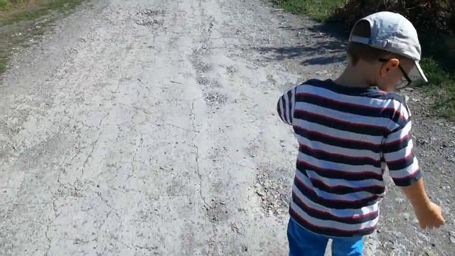 ВЛОГ: ПОДАРОК от ПАПЫ/Идем в поликлинику/Новое РАСТЕНИЕ/Наша ПРОПАЖА//Семья Стулень / Family Stulen смотреть онлайн