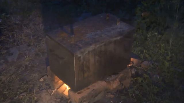 Коптим мясо на даче