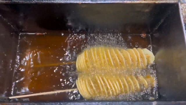 Twister Potato Recipe | Crunchy & Spicy Chips | Pakistani Street Food смотреть онлайн
