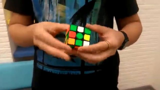 Сборка кубика-рубика за 45 секунд смотреть онлайн