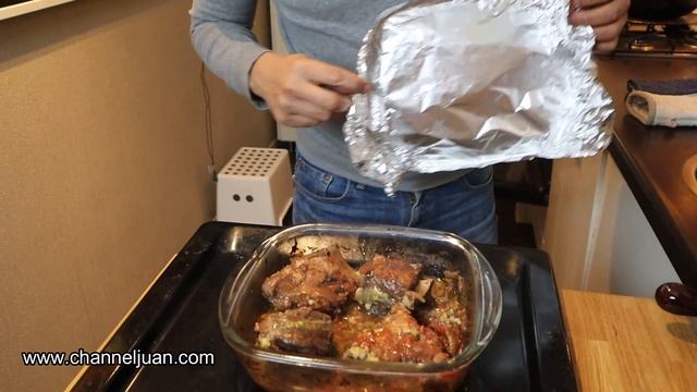 GIOVETSI: Chicken with Pasta (Orzo) in Tomato Sauce (Greek Dish) смотреть онлайн