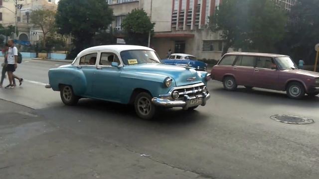 Taxi colectivo in Havana, Cuba 2017 смотреть онлайн