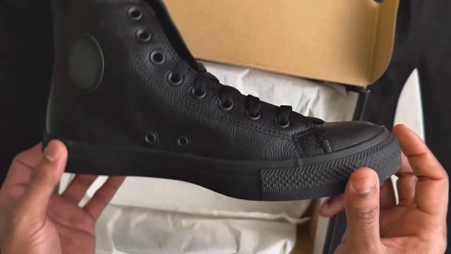 Converse: Chuck Taylor All Star Mono Leather Black High Top