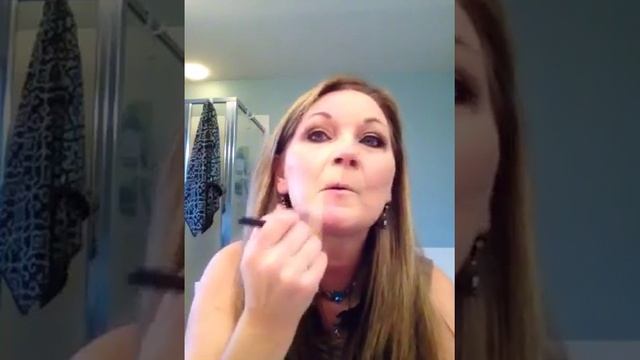 Mineral Touch foundation vs BB Cream Foundation смотреть онлайн