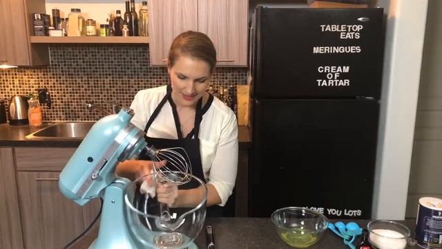 Meringue Cookies without Cream of Tartar - "Cooking With... Missing Ingredients" Season 1 смотреть онлайн