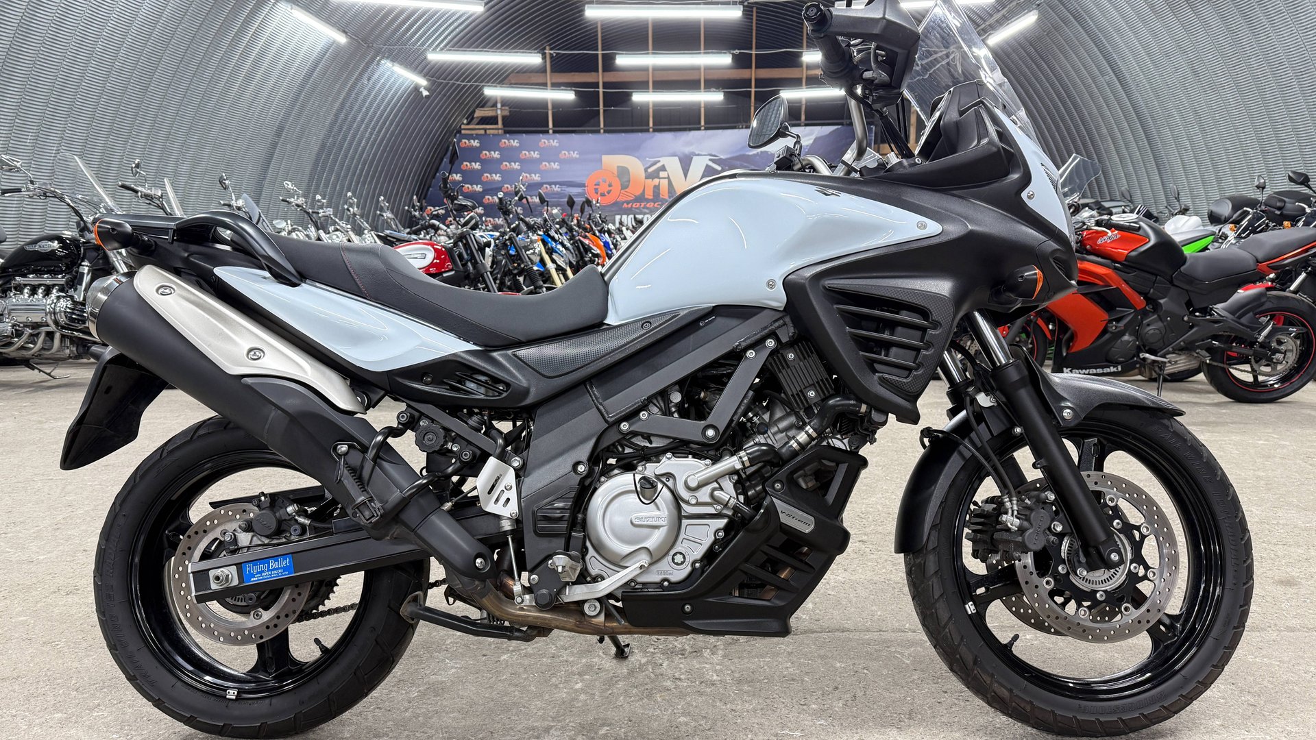 Обзор Suzuki V-Strom 650 |В НАЛИЧИИ| смотреть онлайн