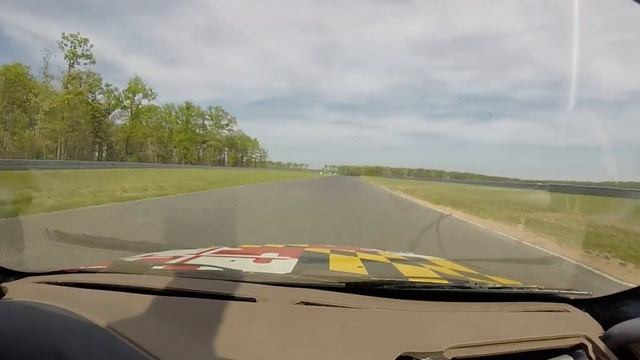 24 Hours of LeMons NJMP 2015 Baltimorons BMW 318i Day 1 Start смотреть онлайн