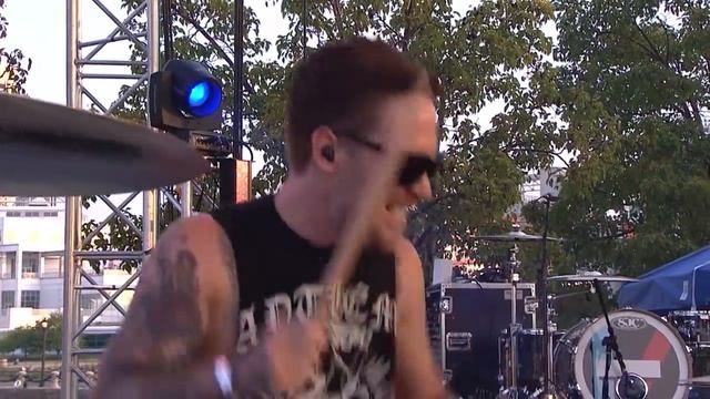 APMAs 2014: Sleeping With Sirens - "If You Can't Hang" смотреть онлайн