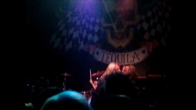 ZOLTAN CHANEY w/vince neil DR FEELGOOD winston salem 3/30/12 смотреть онлайн