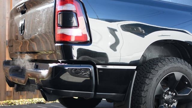 Sound Test - OEM Stock vs MBRP XP Muffler 2019 RAM 1500 5.7L смотреть онлайн