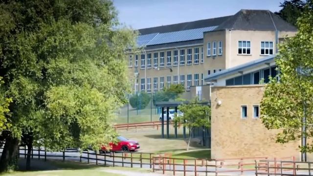 Это дело возмутило всю страну. Шокирующая история Элли Гулд смотреть онлайн