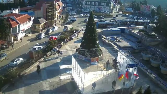 Вебкамера "Площадь Советская". Запись 23.12.2016 15:00:04 смотреть онлайн