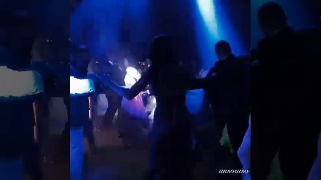 йаа как красиво они танцует какая шикарная пара МашаАллах❤❤😍😍👏👏 смотреть онлайн