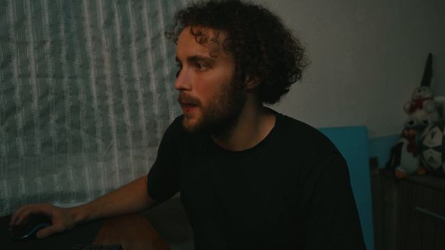 İLLEGAL KUMARIN SERÜVENİ KISA FİLM смотреть онлайн