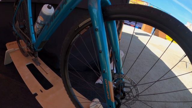 Salsa Cycles Gravel Ebikes? Yes, the Confluence Ebikes shown at Sea Otter Classic 2023. смотреть онлайн