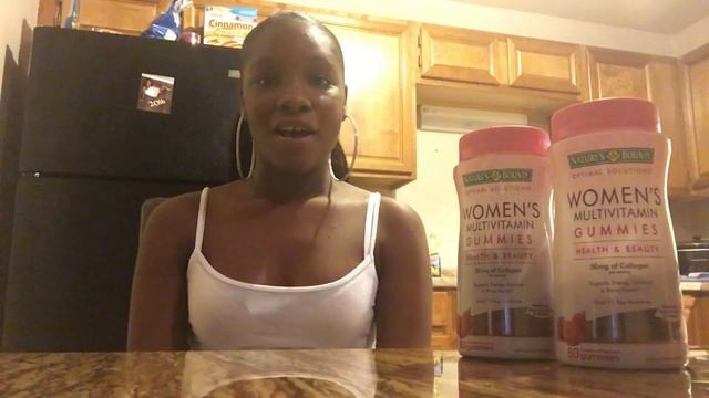 Women's Multivitamin Gummies Review | Natures Bounty