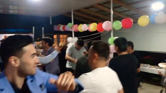 Isfana tuy sardor mullaev kaliktivni qizitti- исфана туй Сардор Муллаев каликтивни кизитти смотреть онлайн