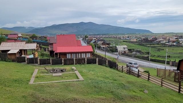 Большое Голоустное на Байкале. Вид из окна утром: тишина, поют птички, вдалеке - лай собак. 01.07.2 смотреть онлайн