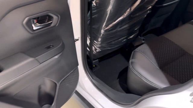 2023 Toyota Raize White Color смотреть онлайн